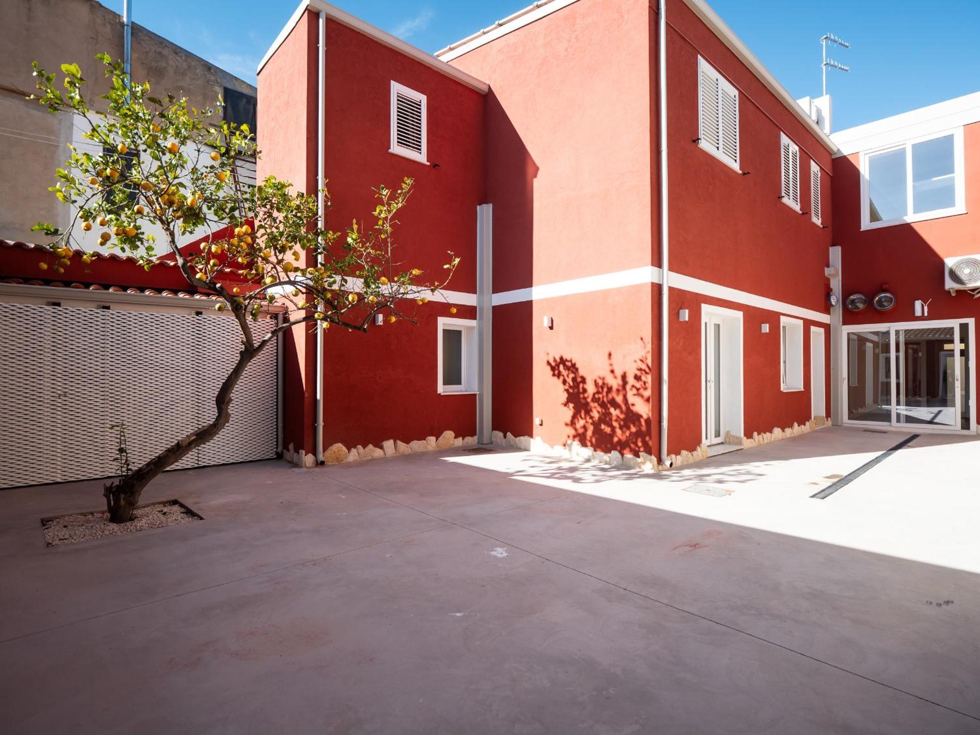 Corte Dei Limoni - Affittacamere - Living SantʼAntìoco Esterno foto